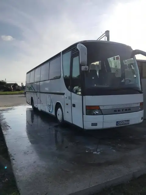 Autocar spălat la noi